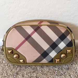 Burberry Cosmetic Pouch-Preloved